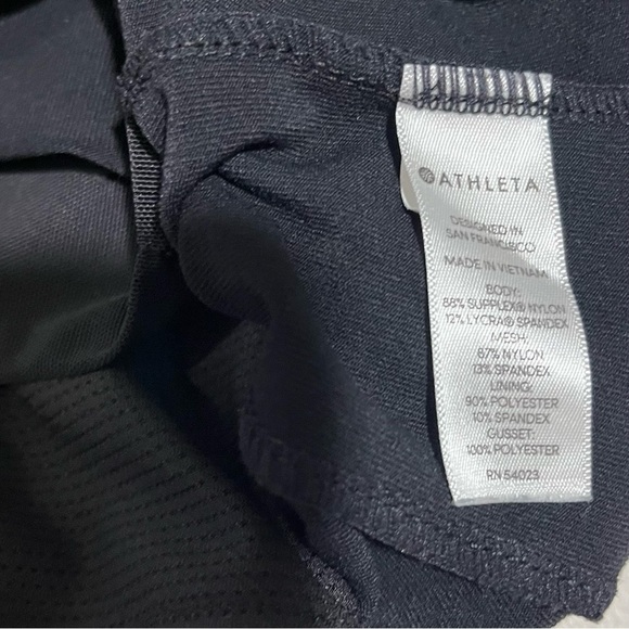 Athleta Modern Metro Skort Black Size Medium Adventure Travel Style 210258 - Picture 6 of 7